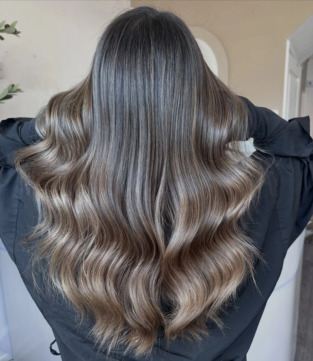 full head babylights blonde on brown hair Glossy Mushroom Waves With Natural Dimension