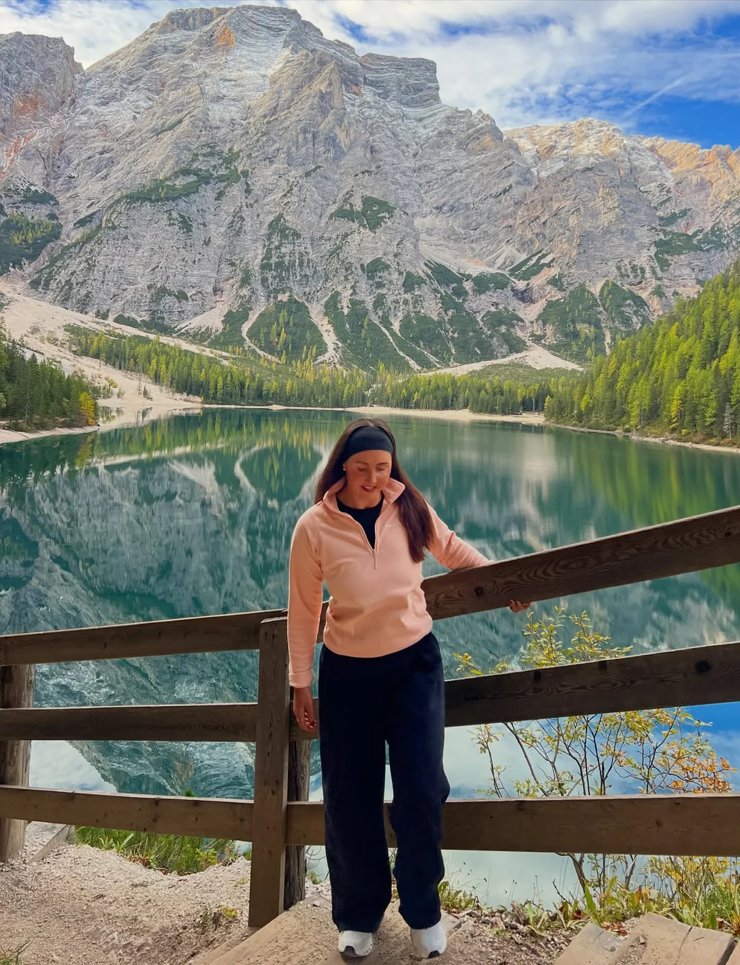 fall hiking outfits 2026 Soft Fleece Layers That Feel Cozy Without Looking Heavy