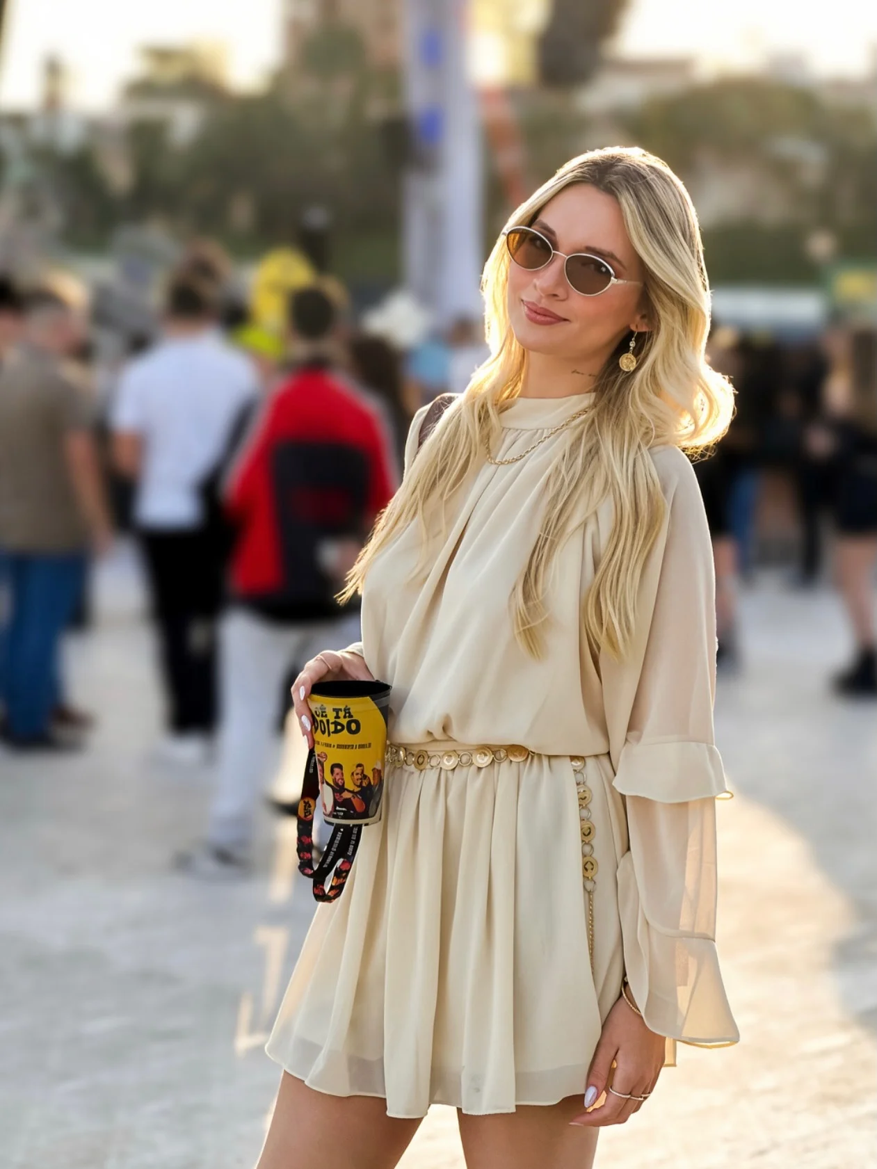 fall concert outfits 2026 Soft Cream Dress That Brings Elegance To Outdoor Concerts