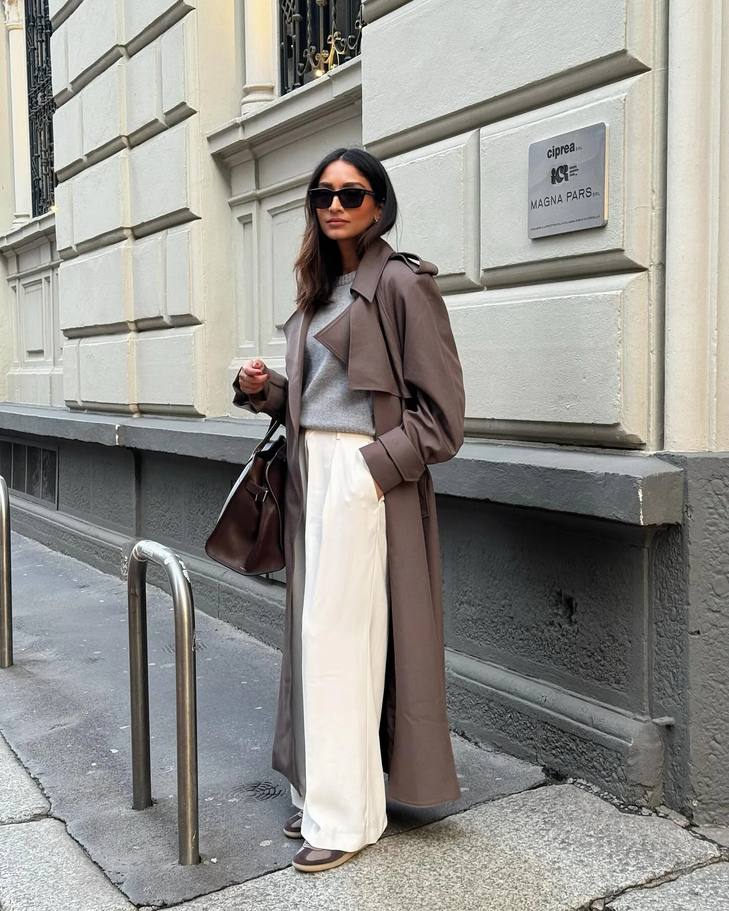 trench coat fall outfits 2026 Elegant Taupe Trench With Flowing White Trousers