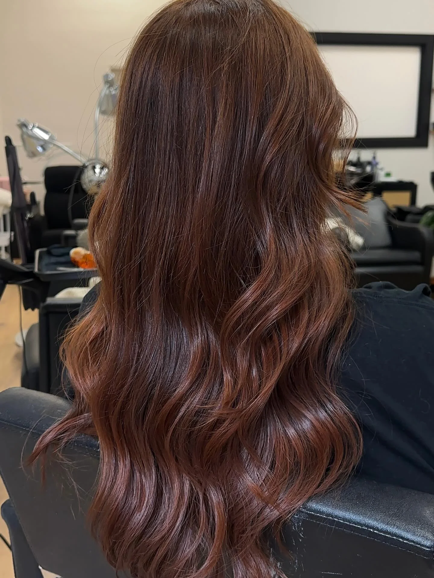 chestnut brown hair color Chestnut Brown Hair Color That Flows With Soft Glossy Waves