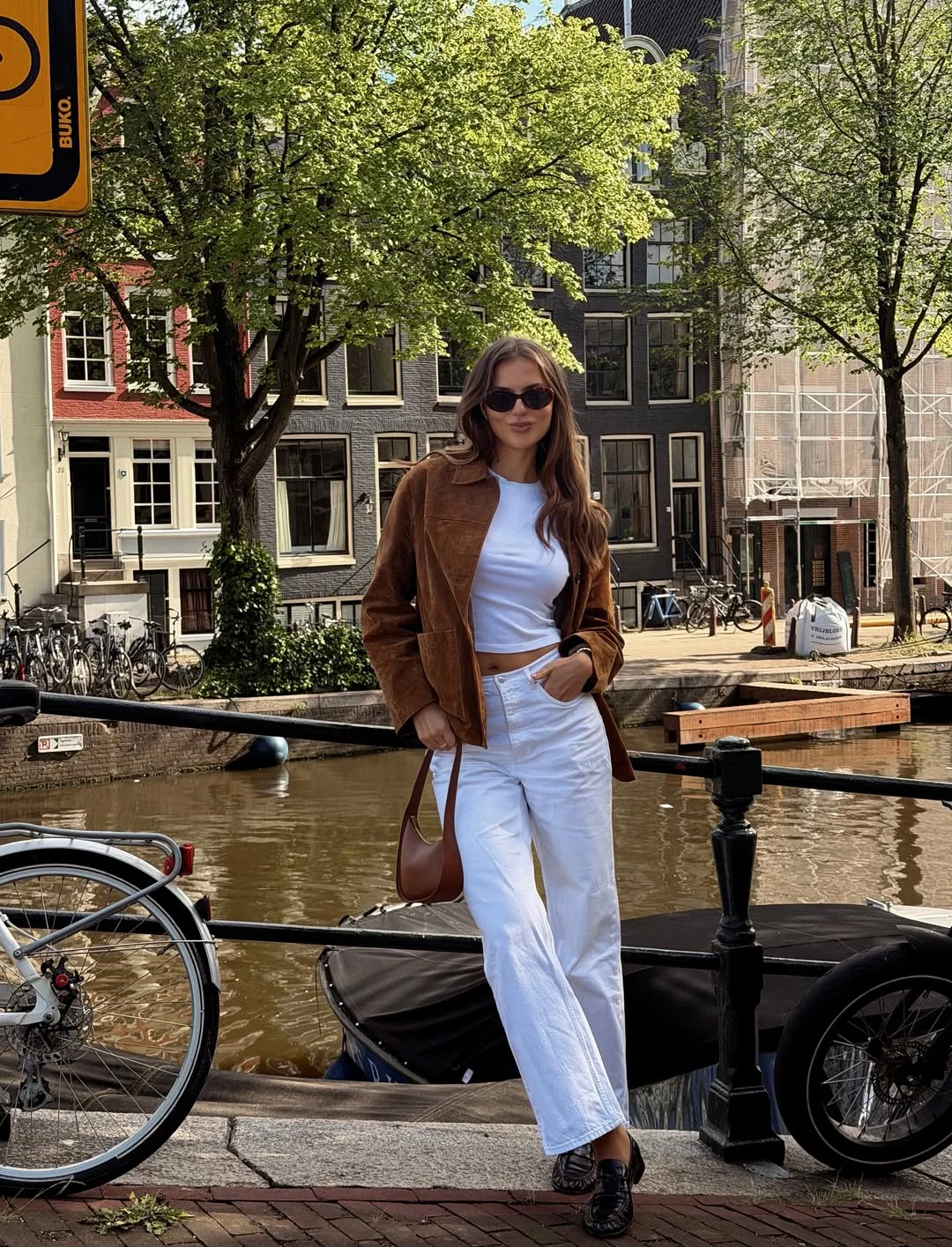 comfy fall outfits 2026 Brown Suede And Crisp White For A Relaxed City Weekend