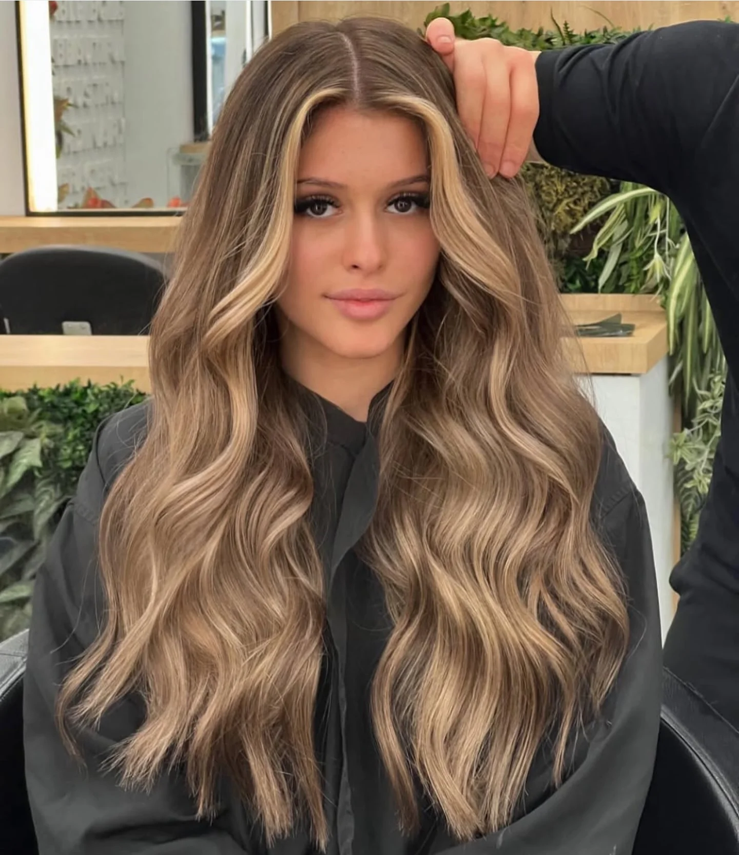 beige blond hair color Long Layered Beige Blonde Balayage With Soft Dimension