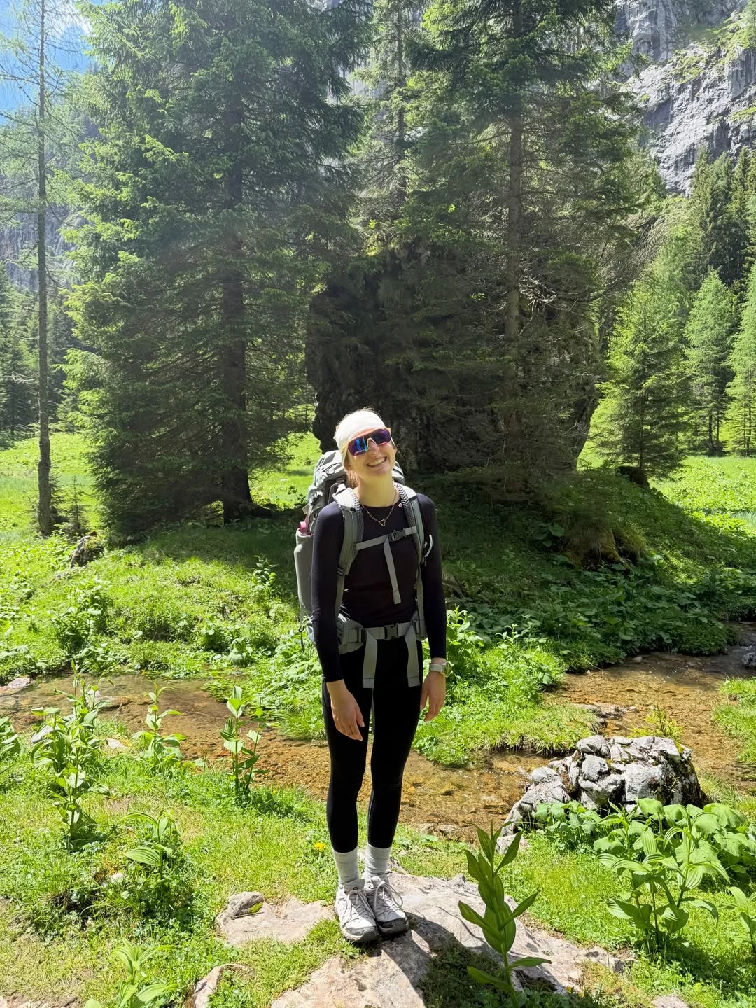 fall hiking outfits 2026 Minimal Black Activewear That Never Goes Out Of Style