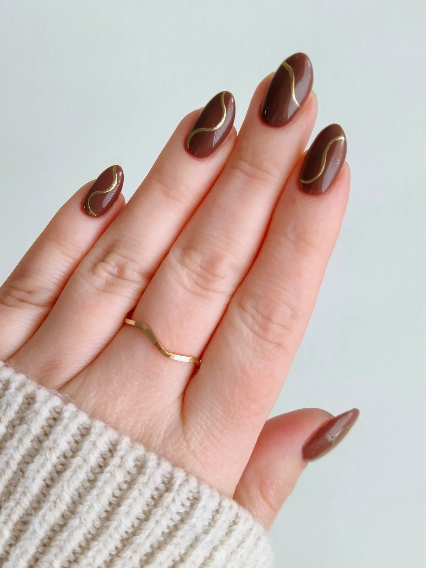 fall mid length nails 2026 Minimal Chocolate Waves With Modern Metallic Lines