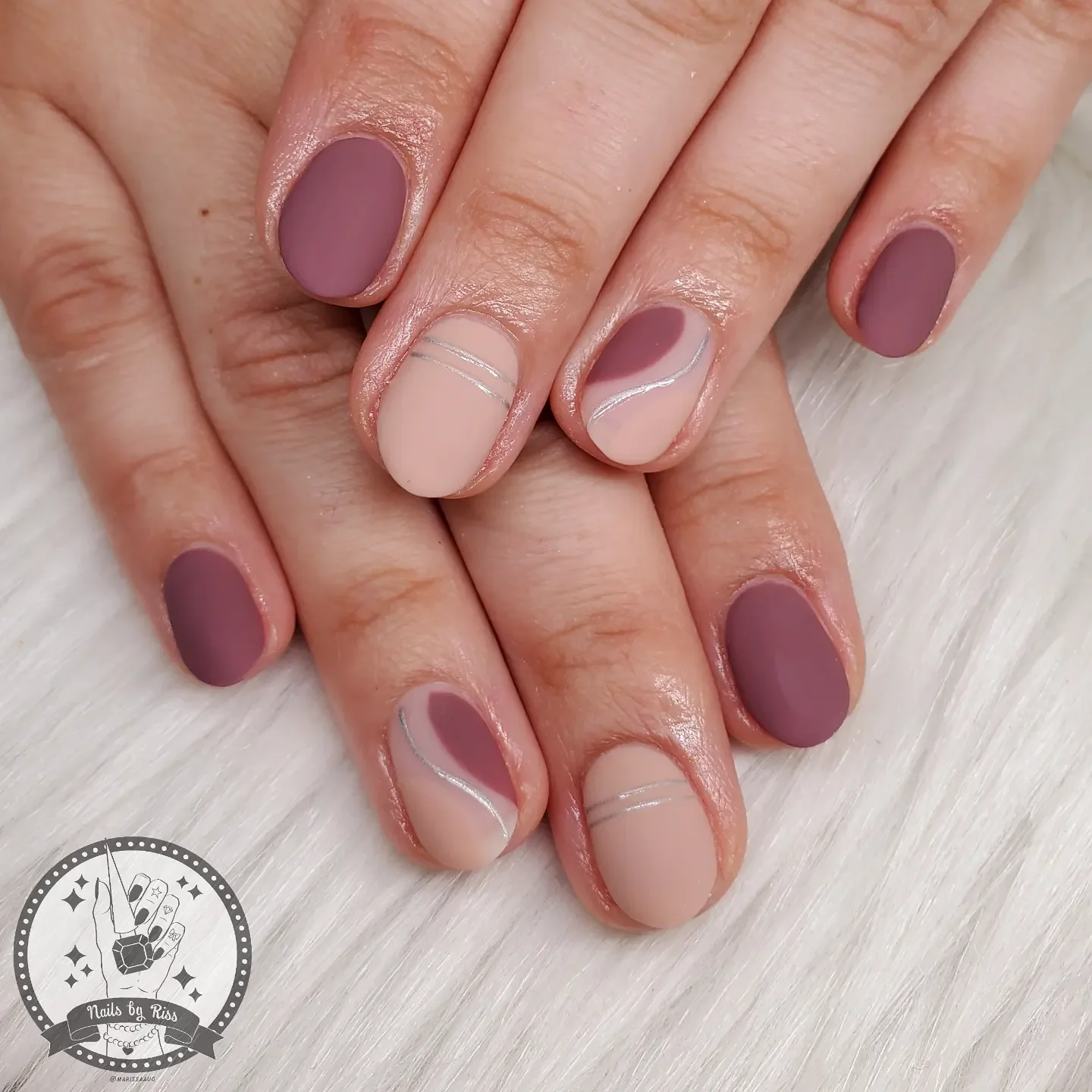 matte fall nails design 2026 Matte Mauve Nails With Minimal Silver Lines