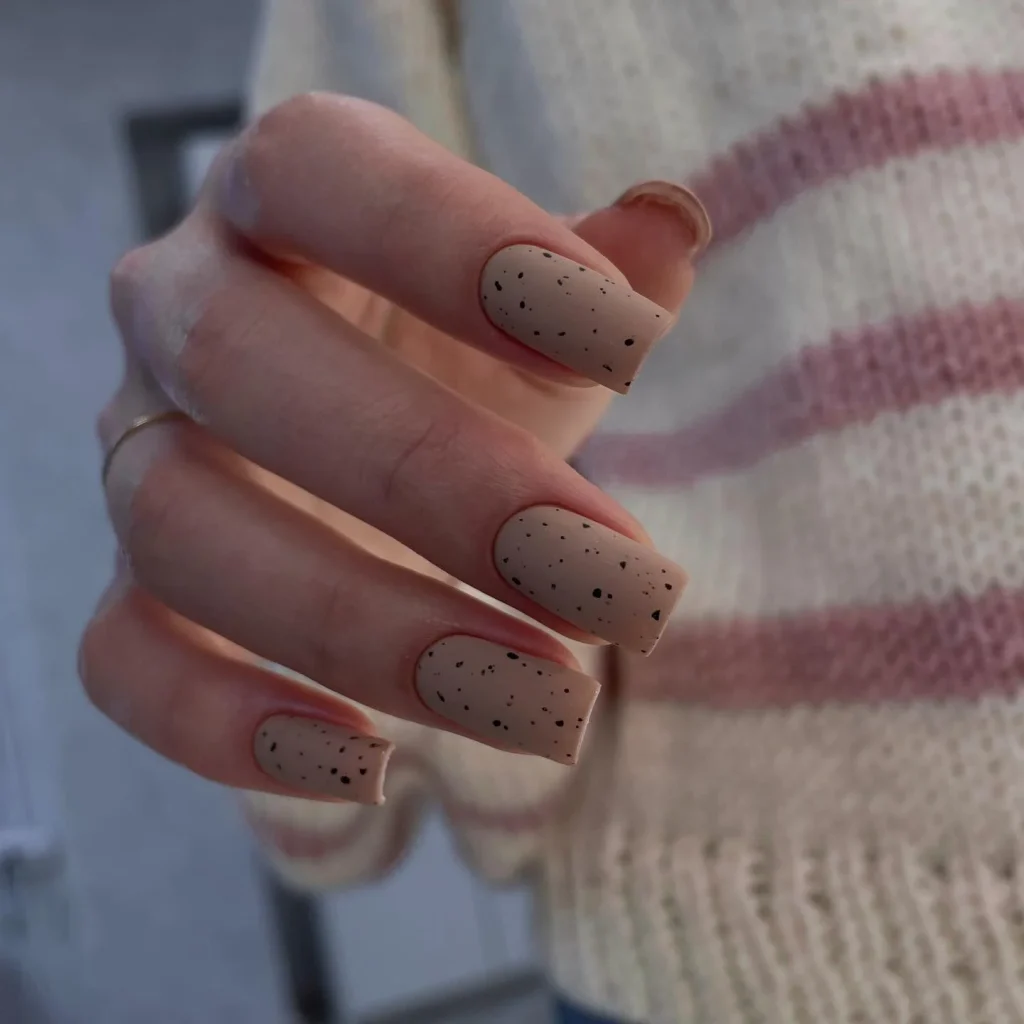 21 Nude Fall Nails 2026: Chic Ideas, Designs & Seasonal Inspo