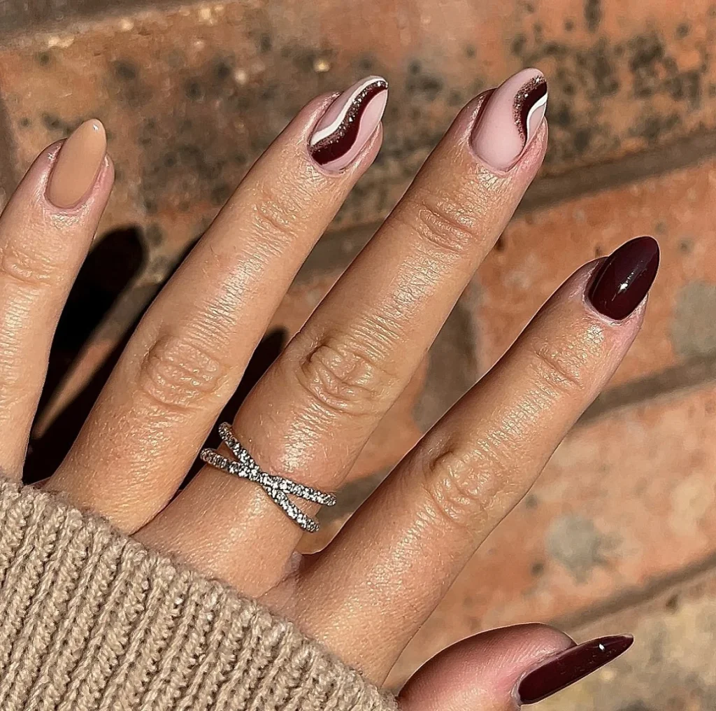 21 Fall Nails For Tan Skin Tone 2026: Chic Manicure Ideas