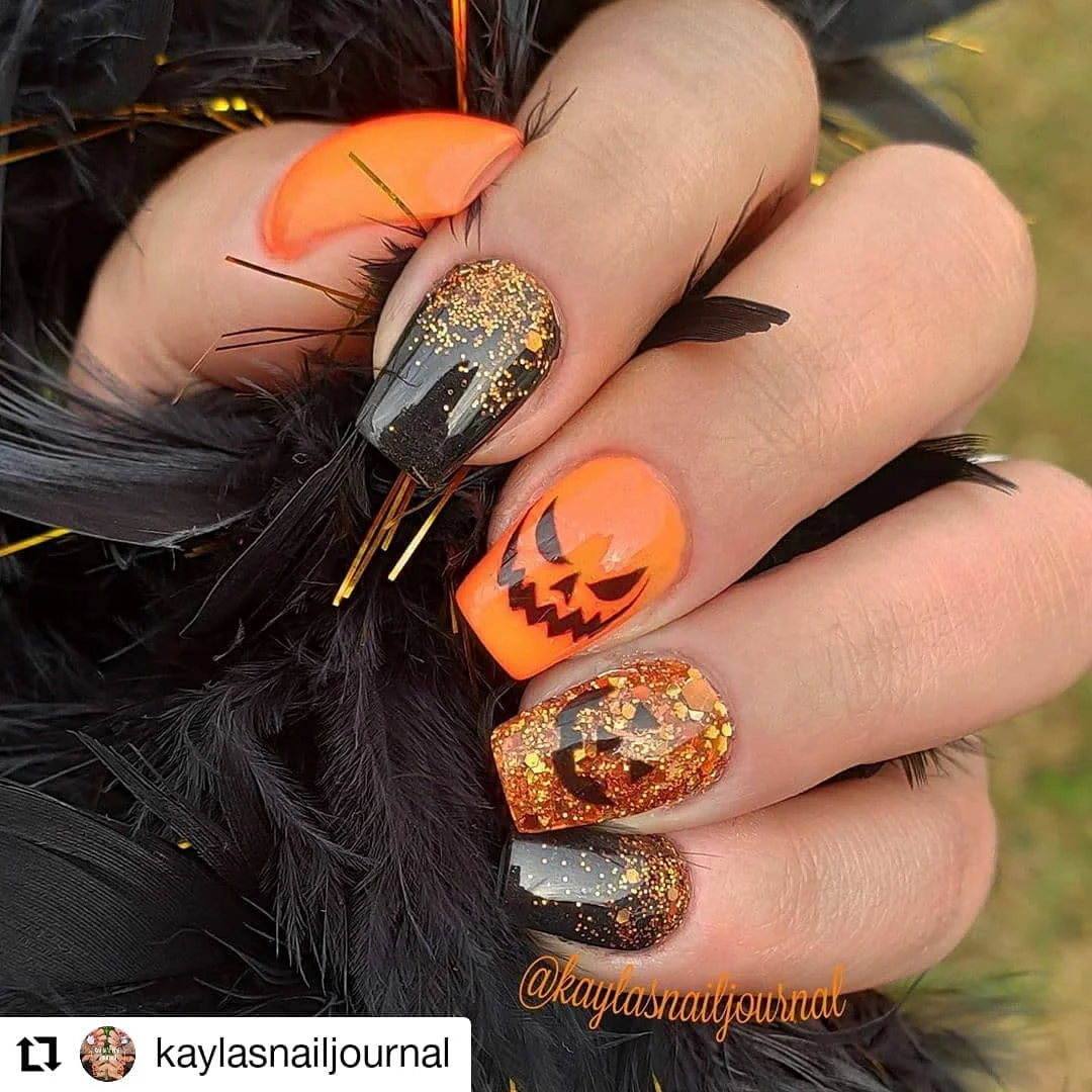 fall dip nails 2026 Halloween Pumpkin Orange And Black Glitter Nails