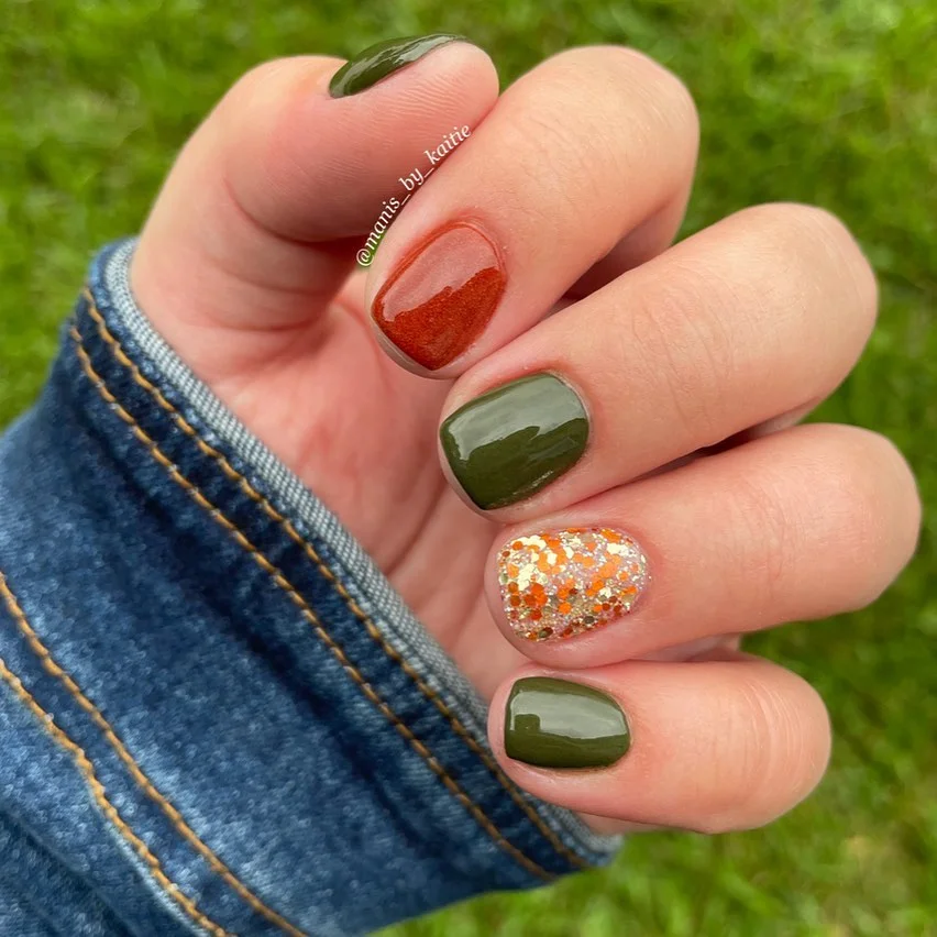 fall dip nails 2026 Olive Green And Cinnamon Short Nails