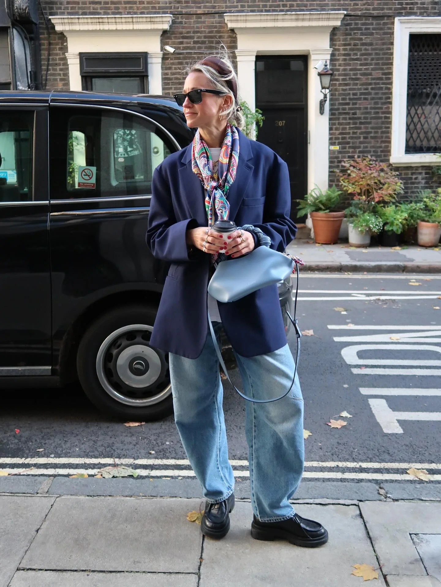 september outfit ideas 2026 Navy Blazer With Light Jeans And A Silk Scarf