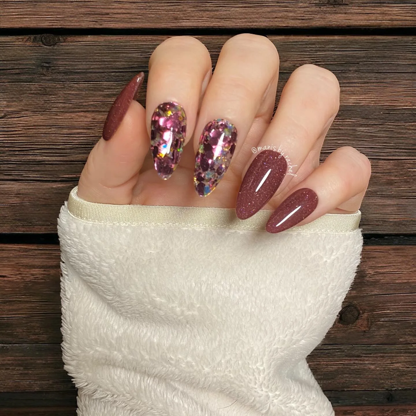fall dip nails 2026 Mauve Glitter And Colorful Confetti Accent Nails