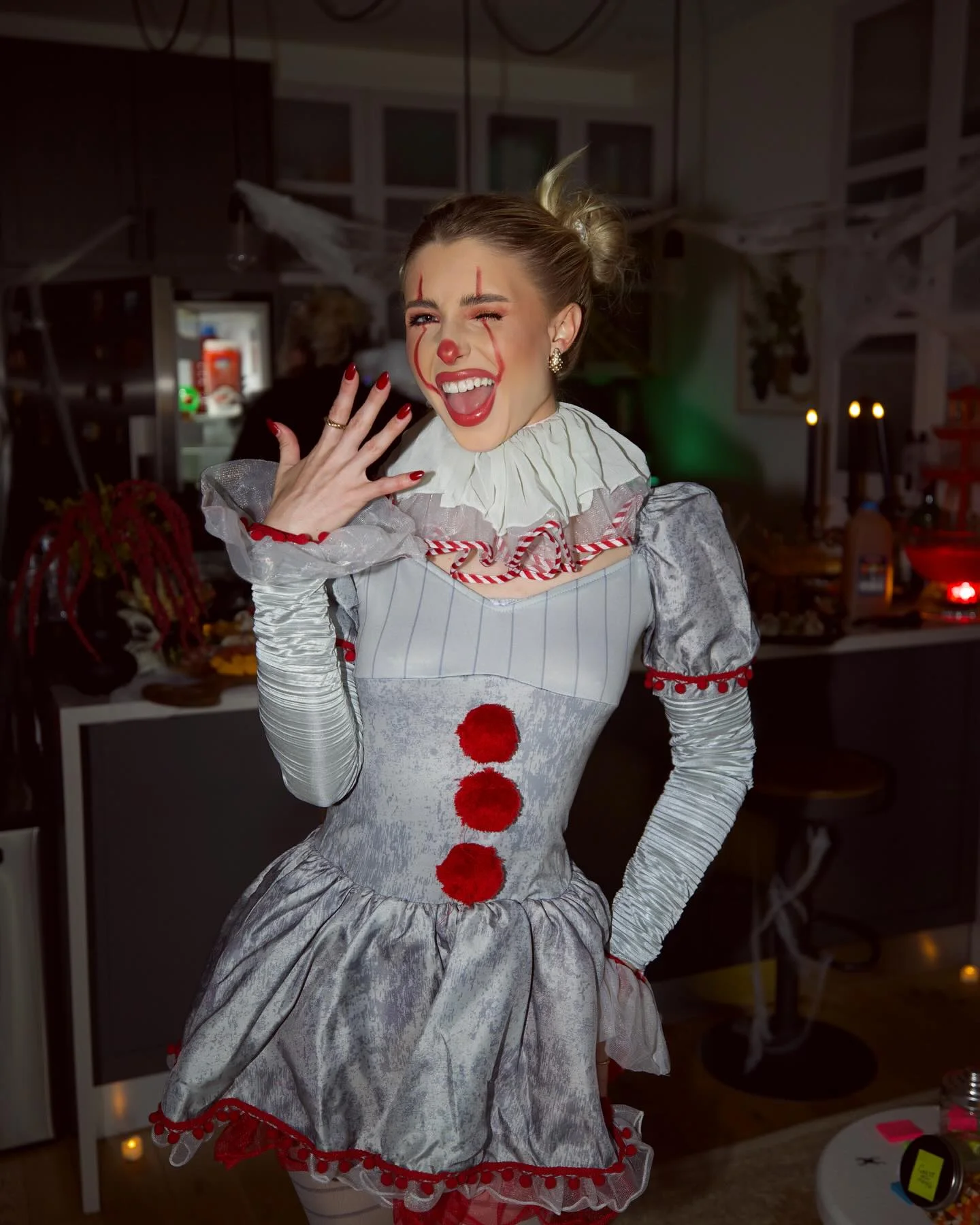 best halloween costume ideas for teens Vintage Circus Clown In Soft Gray And Red