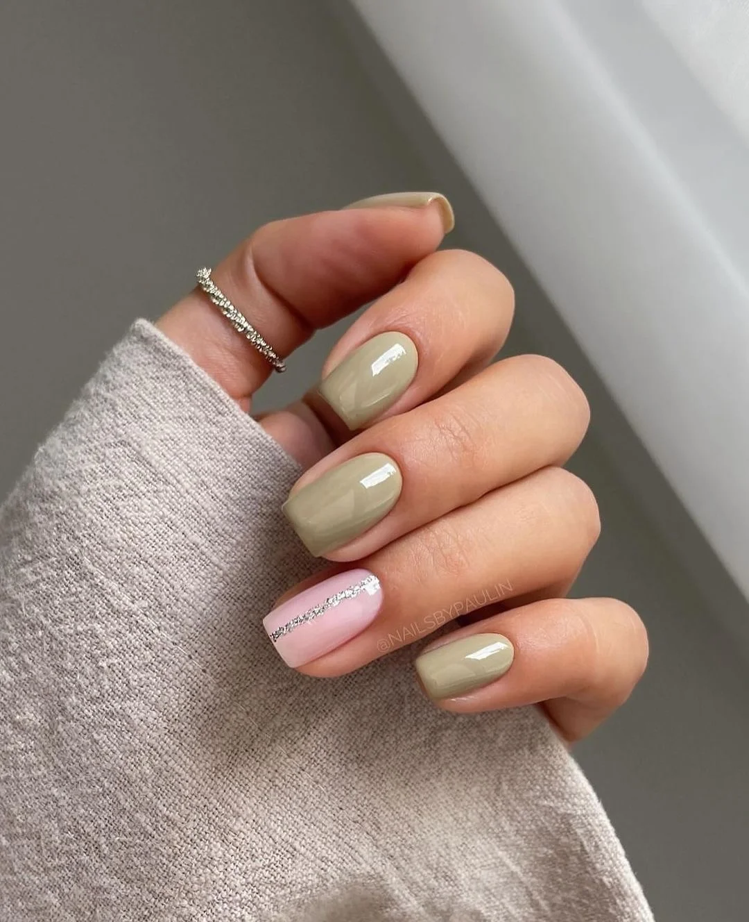 fall nails for olive skin tone 2026 Muted Olive With A Soft Pink Accent