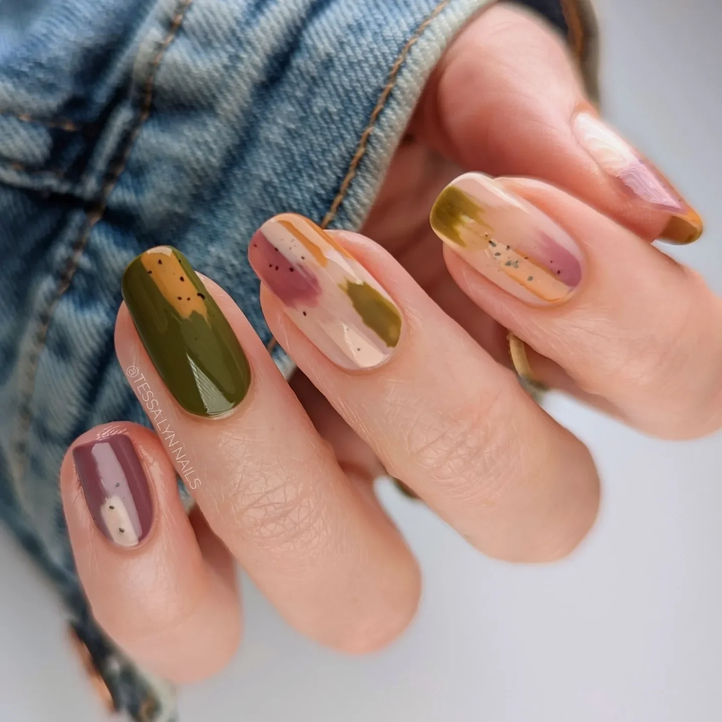 fall nails for pale skin 2026 Muted Olive And Mauve Abstract Neutrals