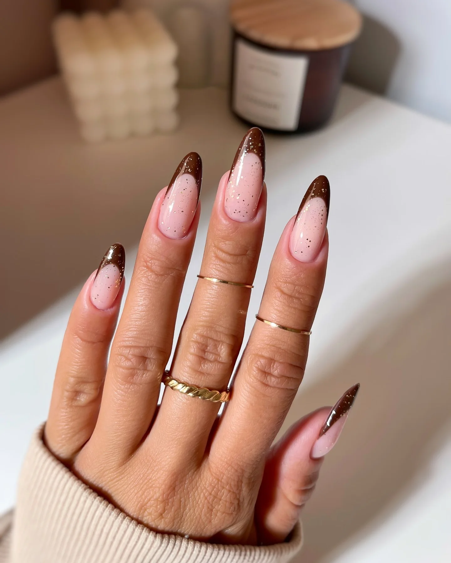 fall nails for tan skin tone Espresso Brown And Glitter-Tipped Nude Almonds