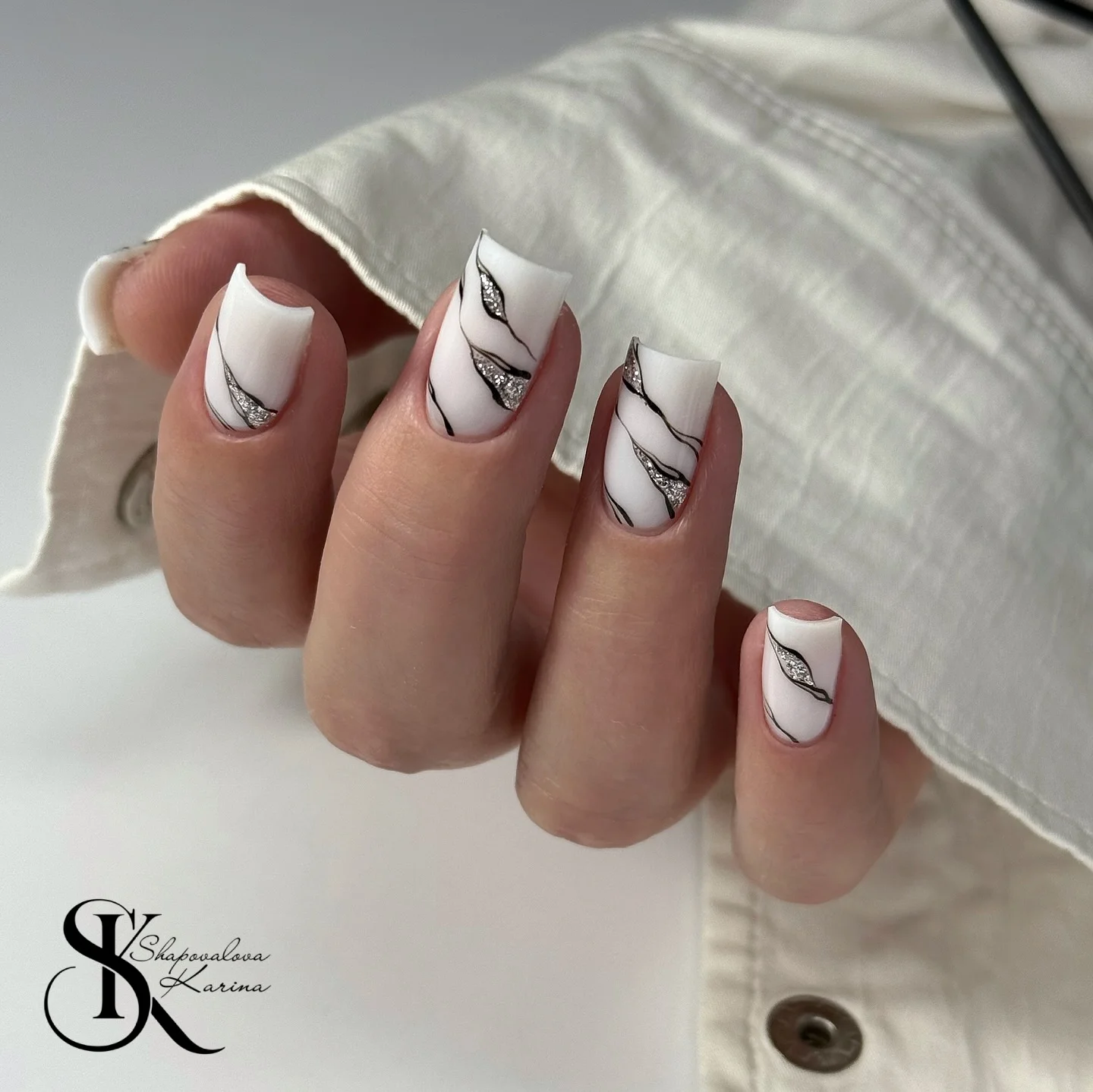 fall nails with autumn designs White Square Nails With Fine Black Lines And Silver Sparkle
