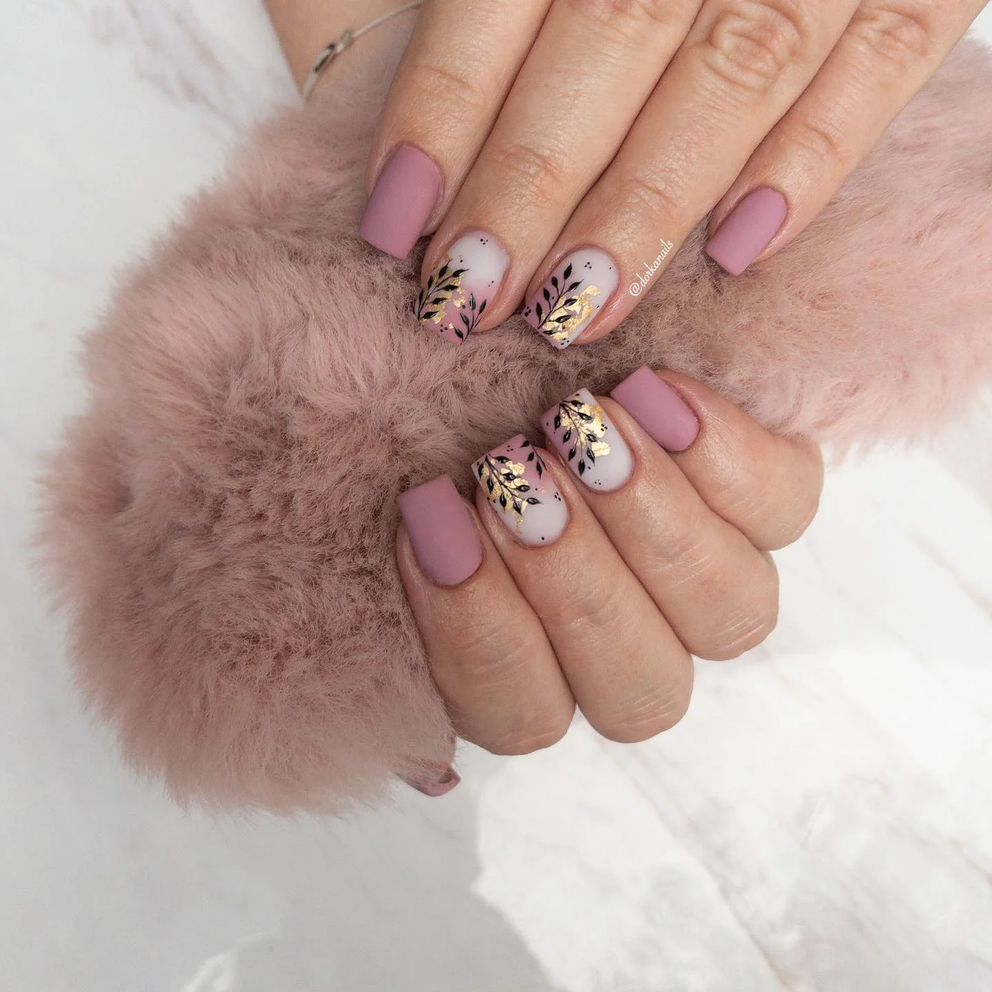 matte fall nails design 2026 Dusty Mauve Nails With Minimal Botanical Art