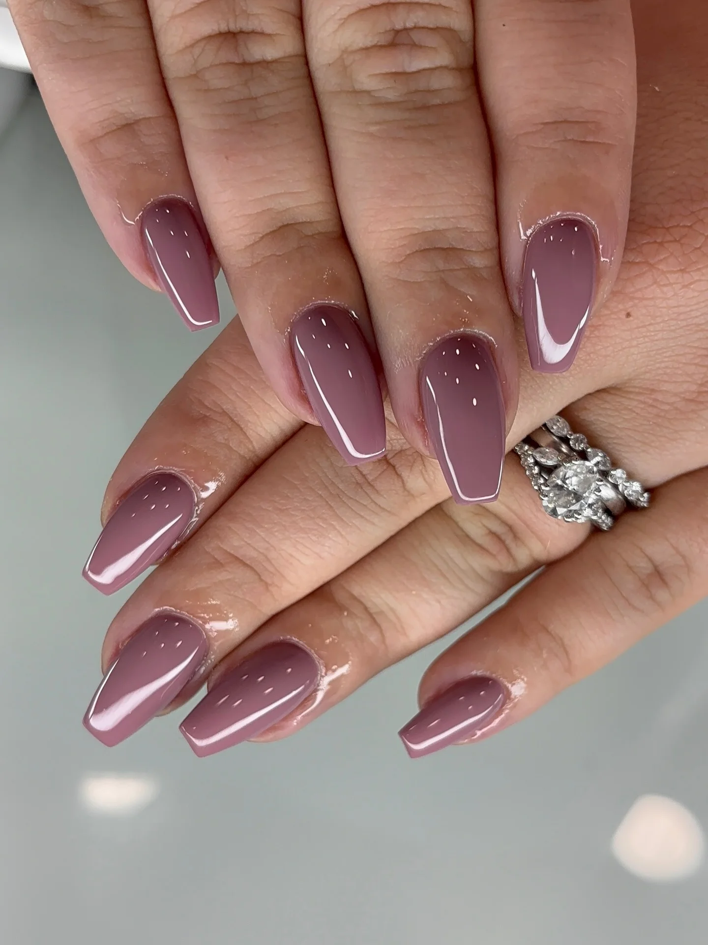 autumn nails color Muted Mauve Gloss For A Soft Autumn Finish