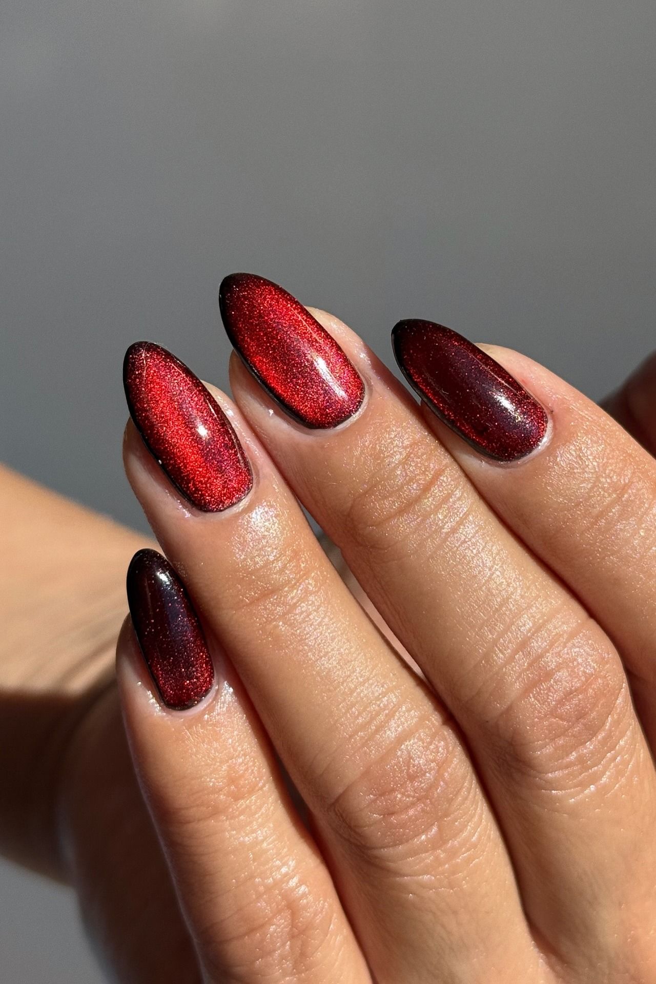 The Best Winter Red Manicures to Polish Up On | Vogue Arabia