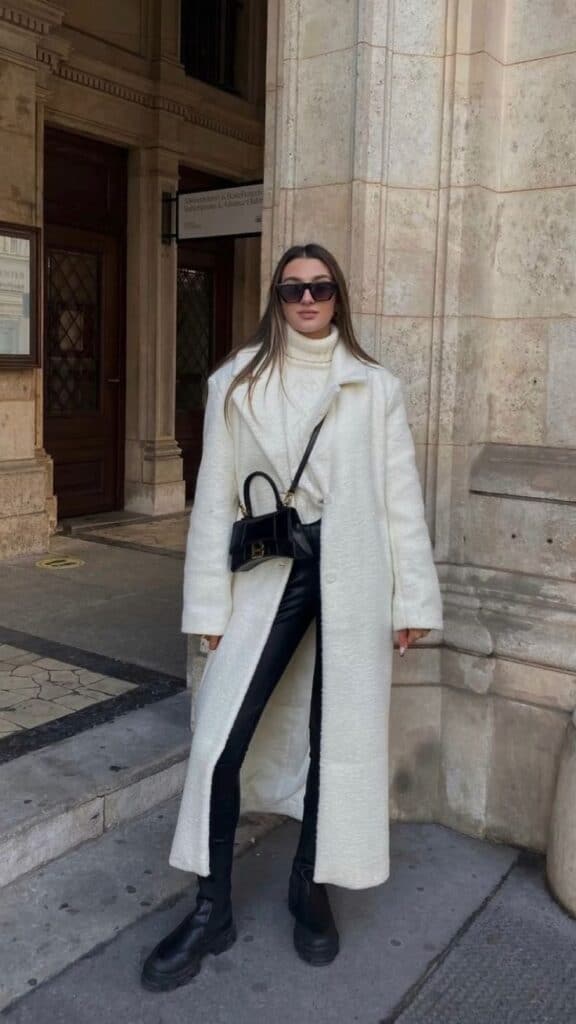 15 Chic & Classy Italy Winter Outfits For Women