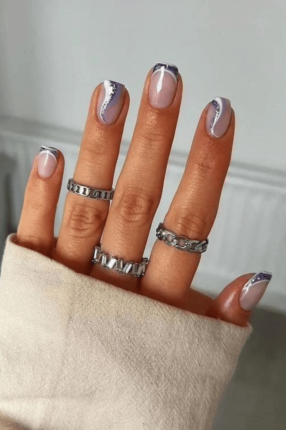 21 Short Winter Nails To Save & Recreate This Holiday Season! - The Catalog by Celine