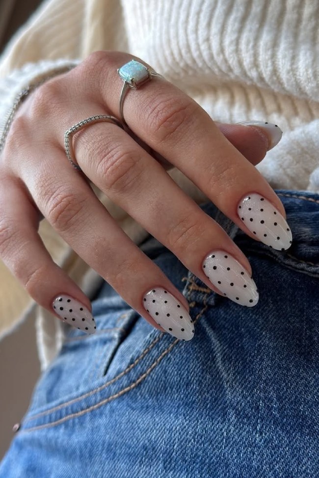 Classic Black Polka Dot Almonds Classic Black Polka Dot Almonds — trendy simple nail designs