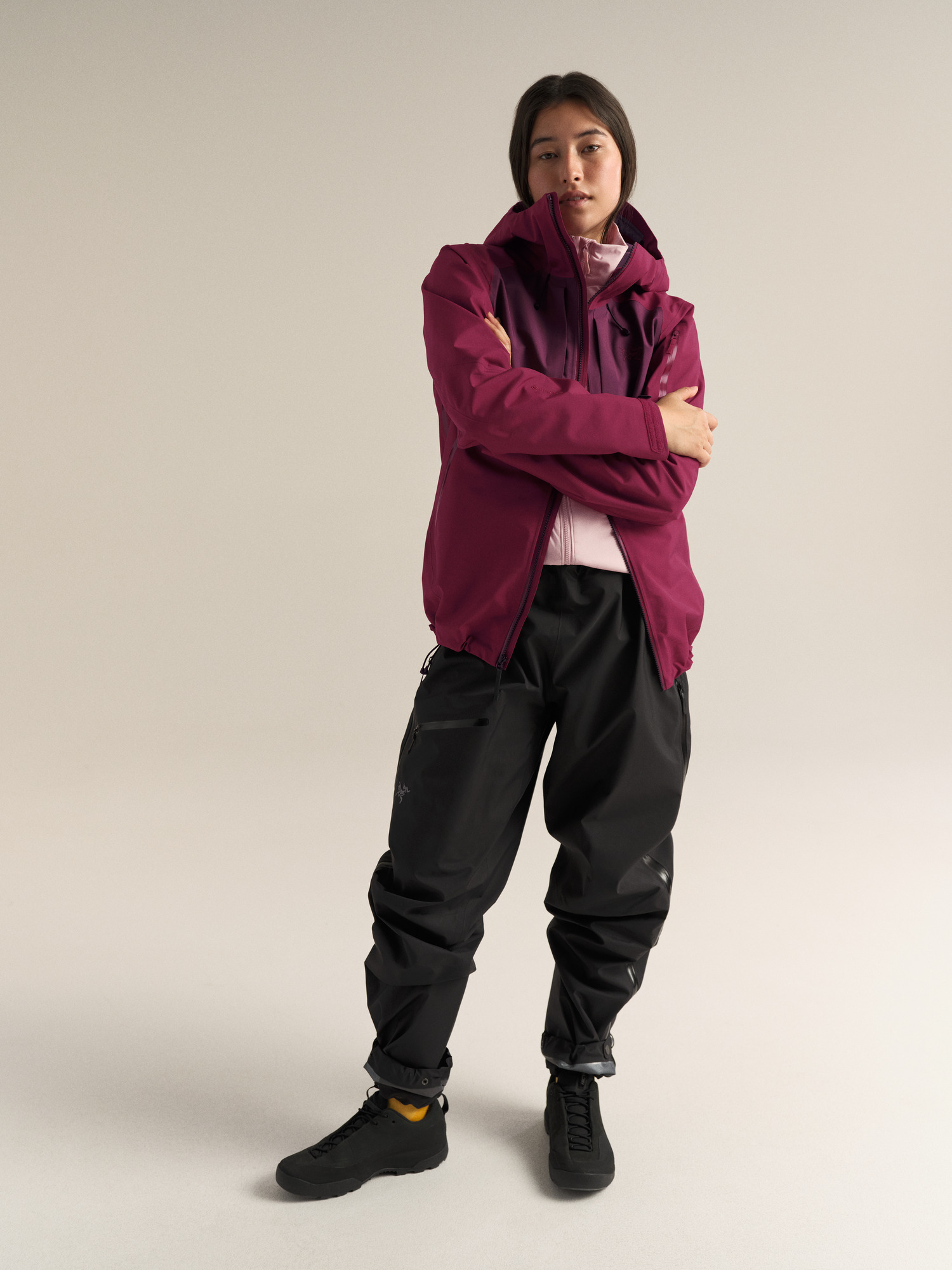 Contrasting Purple and Pink Layers for a Bold Look Contrasting Purple and Pink Layers for a Bold Look — Winter Hiking Outfits