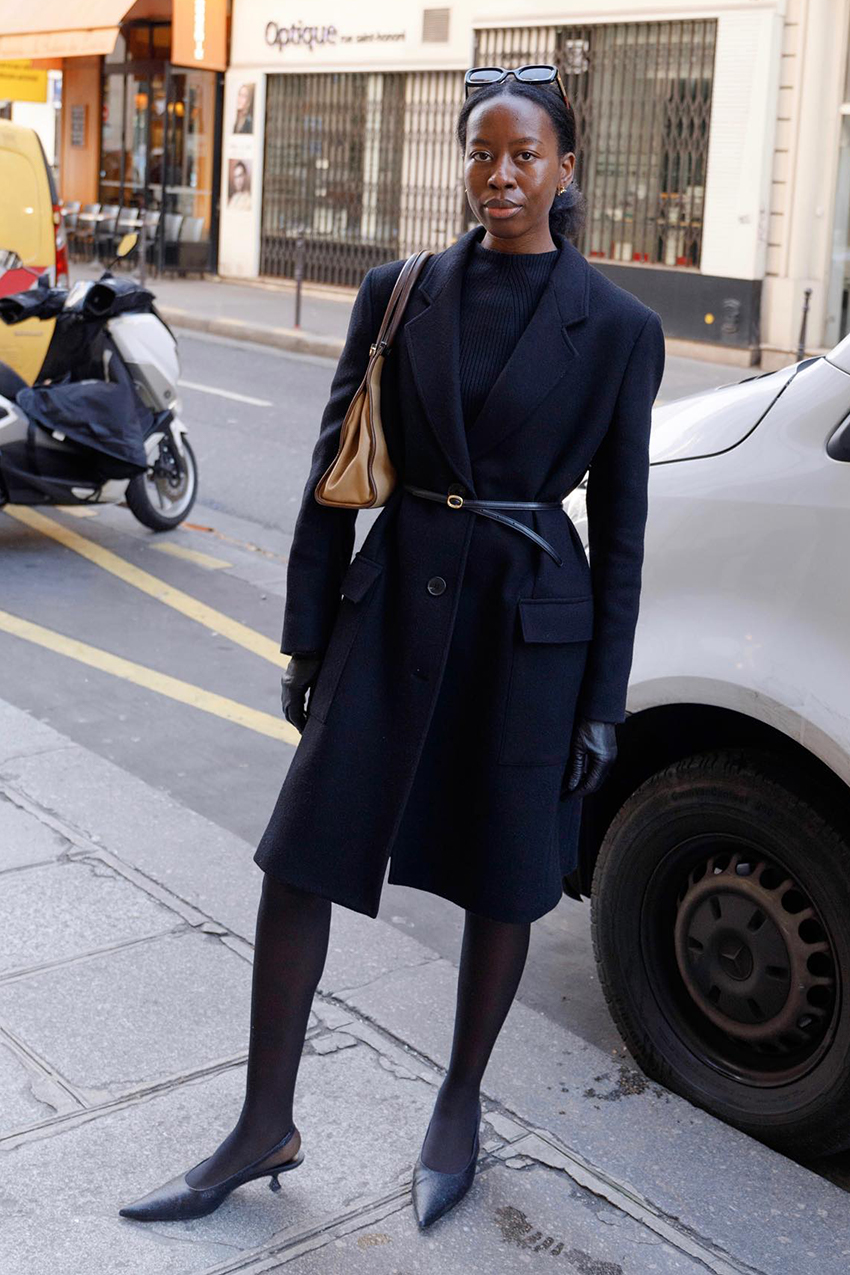 Sleek Evening: Black Peacoat with All-Black and Tan Accents — Peacoat Outfits