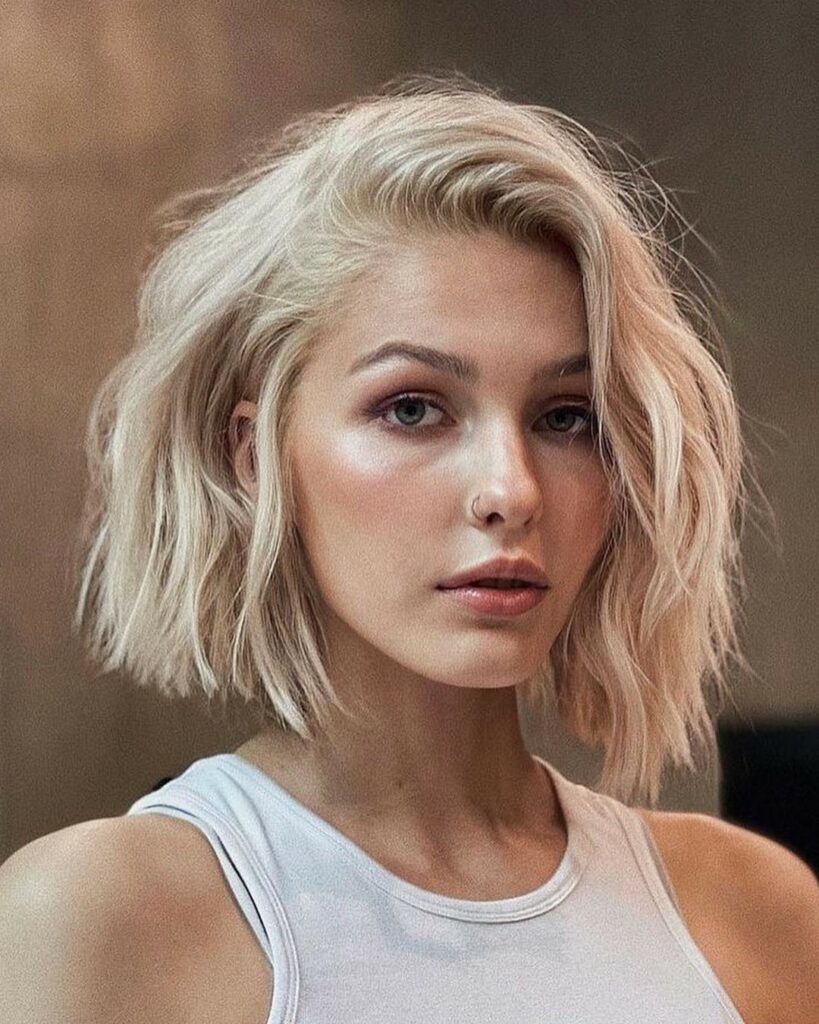Ash Blonde Wavy Bob Ash Blonde Wavy Bob — Short Winter Haircuts
