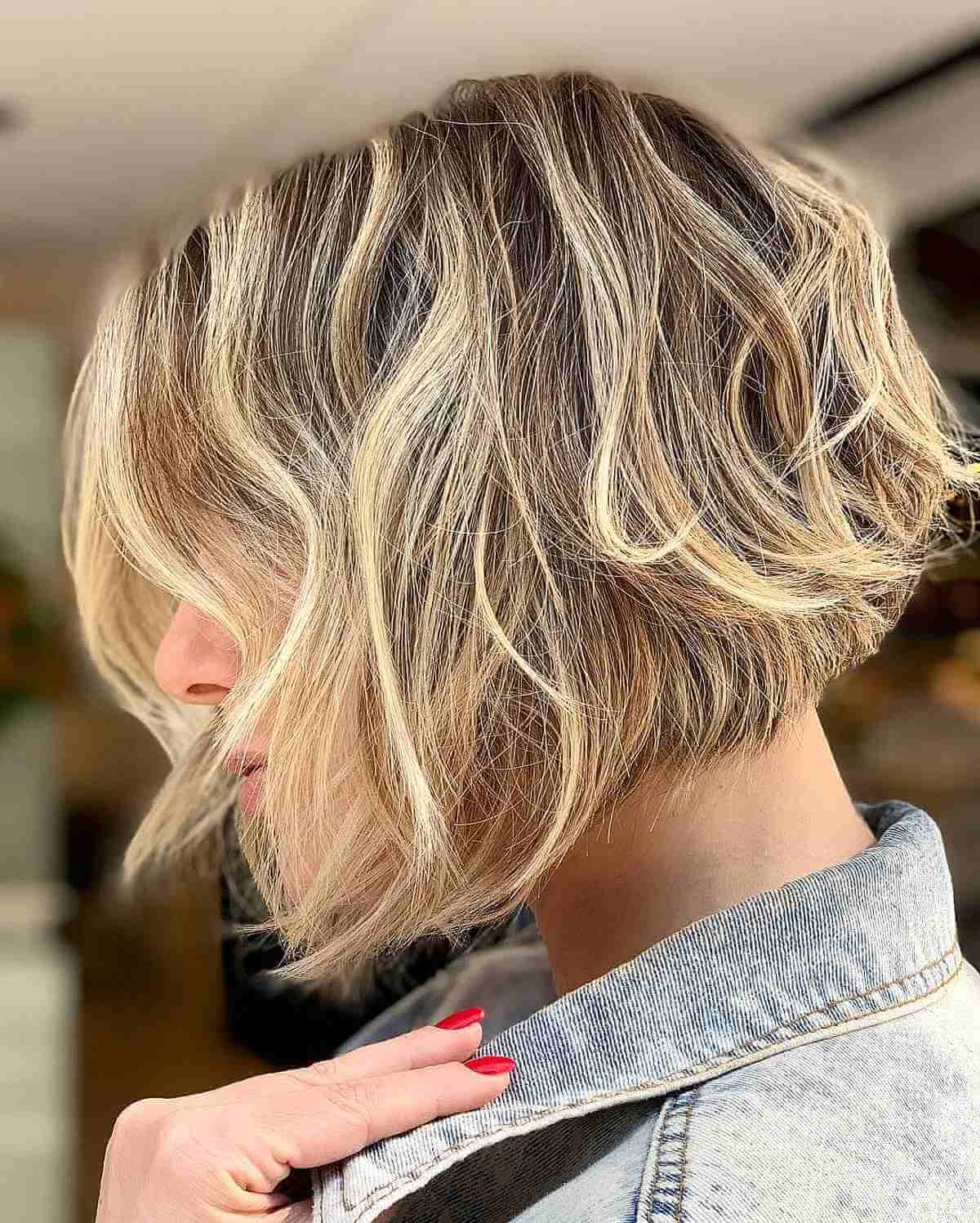 Ash Blonde Bob With Textured Waves — Winter Bob Haircuts