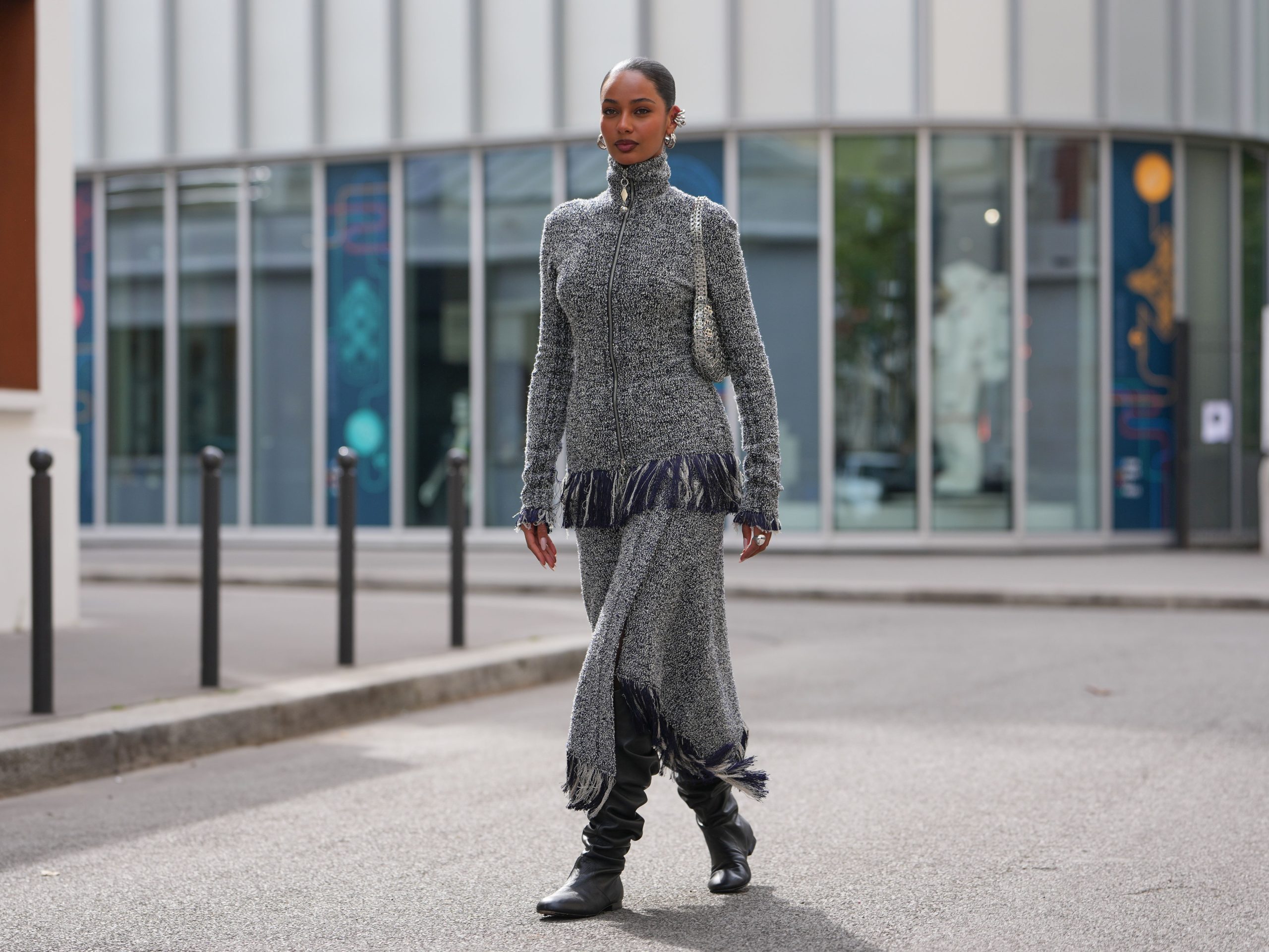 Elegant Tweed Set with Fringe and Black Slouchy Boots Elegant Tweed Set with Fringe and Black Slouchy Boots — Slouchy Boots Outfits