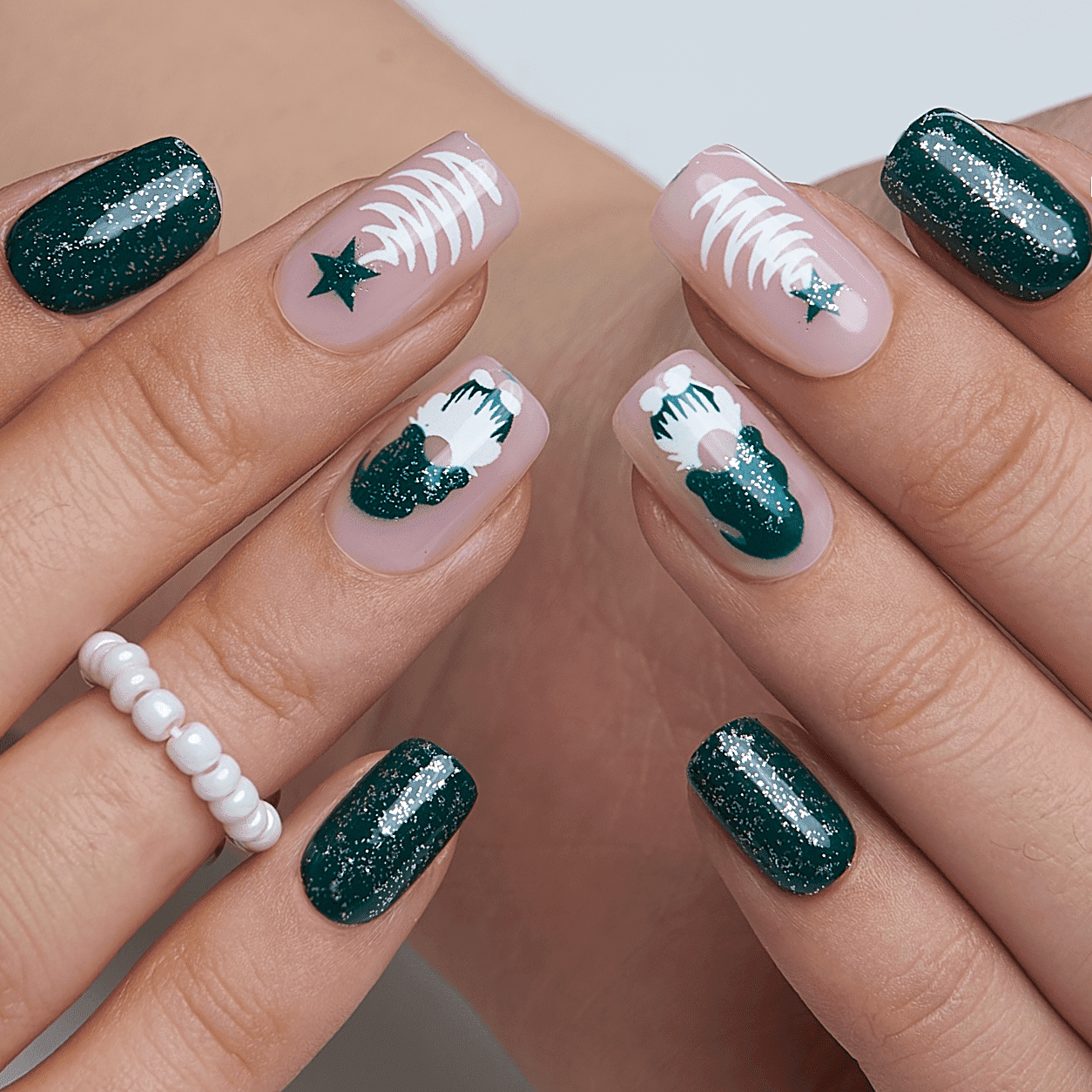 Dark Green Glitter Christmas Tree Nails Dark Green Glitter Christmas Tree Nails — Winter Squoval Nails