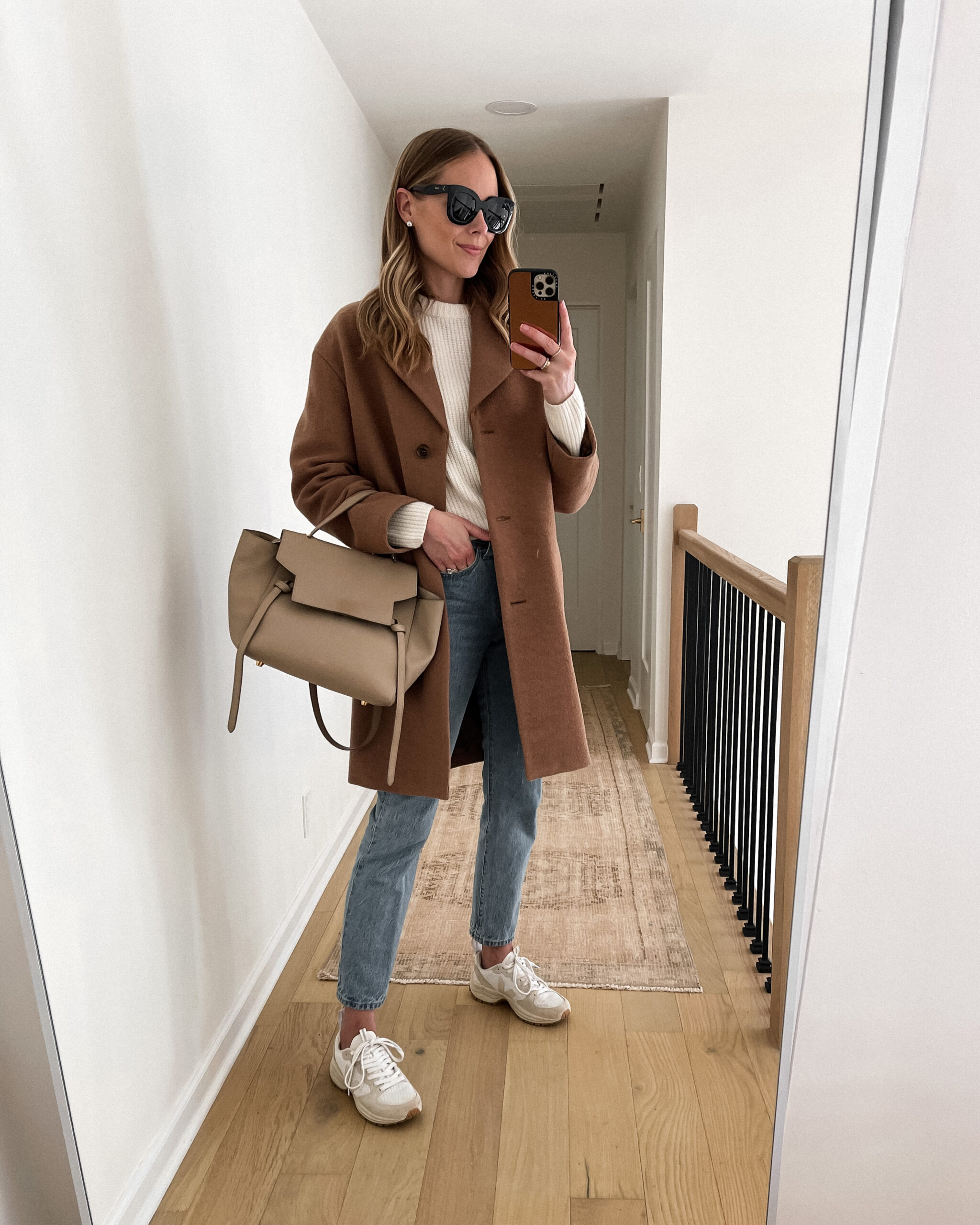 Versatile Camel Coat with White Sweater and Blue Jeans Versatile Camel Coat with White Sweater and Blue Jeans — Brown Coat Outfits
