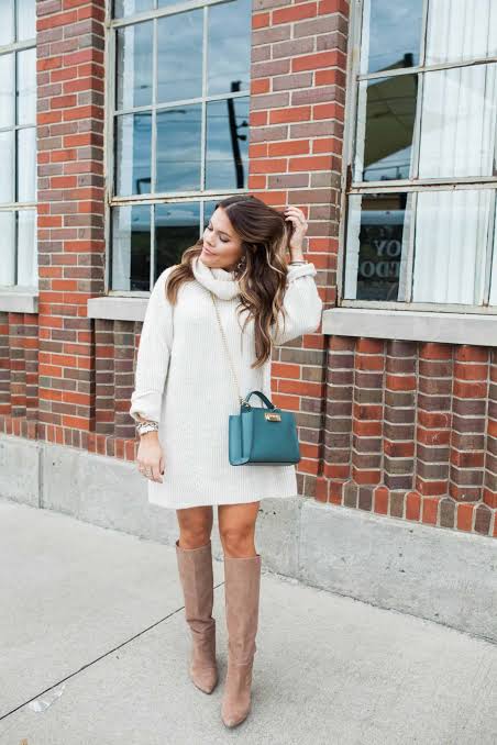 Cream Turtleneck Sweater Dress with Teal Handbag Cream Turtleneck Sweater Dress with Teal Handbag — Winter Dress Outfits