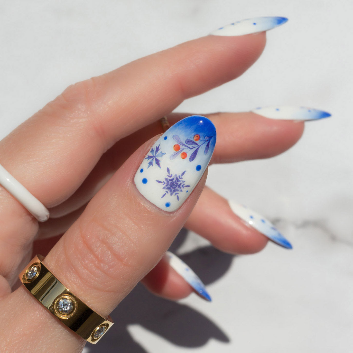 Gradient Blue with Nature-Inspired Art Gradient Blue with Nature-Inspired Art — Winter Wonderland Nails