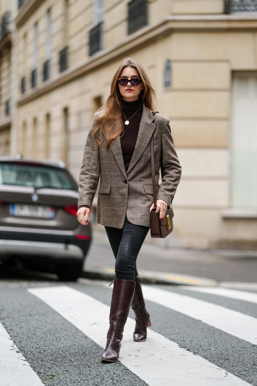 City Ready: Plaid Blazer, Skinny Jeans, and Brown Leather Boots — Knee High Boots Outfits
