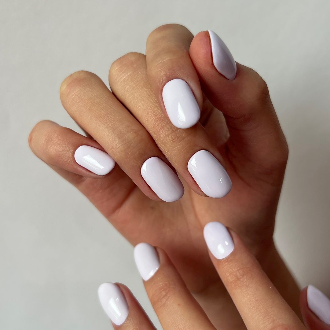 Medium Oval Pale Lilac Glossy Nails Medium Oval Pale Lilac Glossy Nails — Winter Nail Colors for Women Over 60