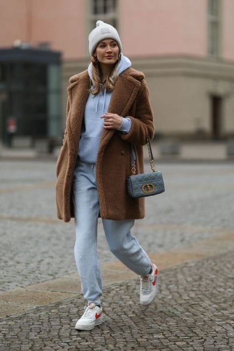 Teddy Coat Over a Hoodie and Sweatpants Set — Winter Streetwear Outfits