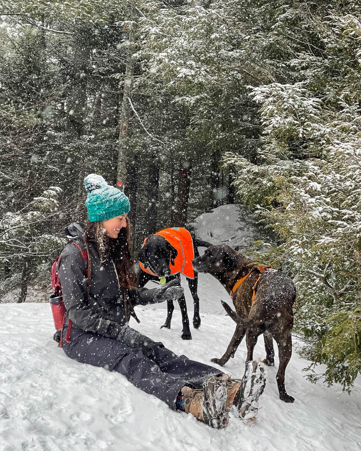 Grey Puffer Jacket and Teal Beanie for Winter Trails Grey Puffer Jacket and Teal Beanie for Winter Trails — Winter Hiking Outfits