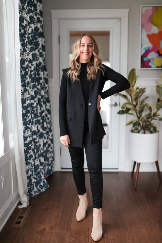 Black Turtleneck with Sleeveless Blazer and Skinny Jeans — Turtleneck Outfits