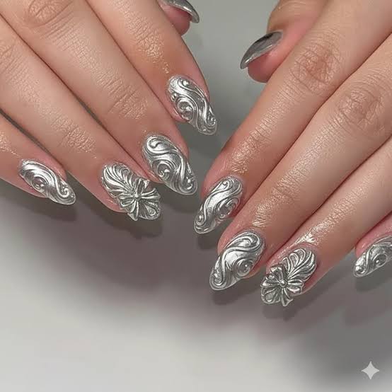 Medium Almond High Reflectivity Chrome Medium Almond High Reflectivity Chrome — Silver Chrome Nails