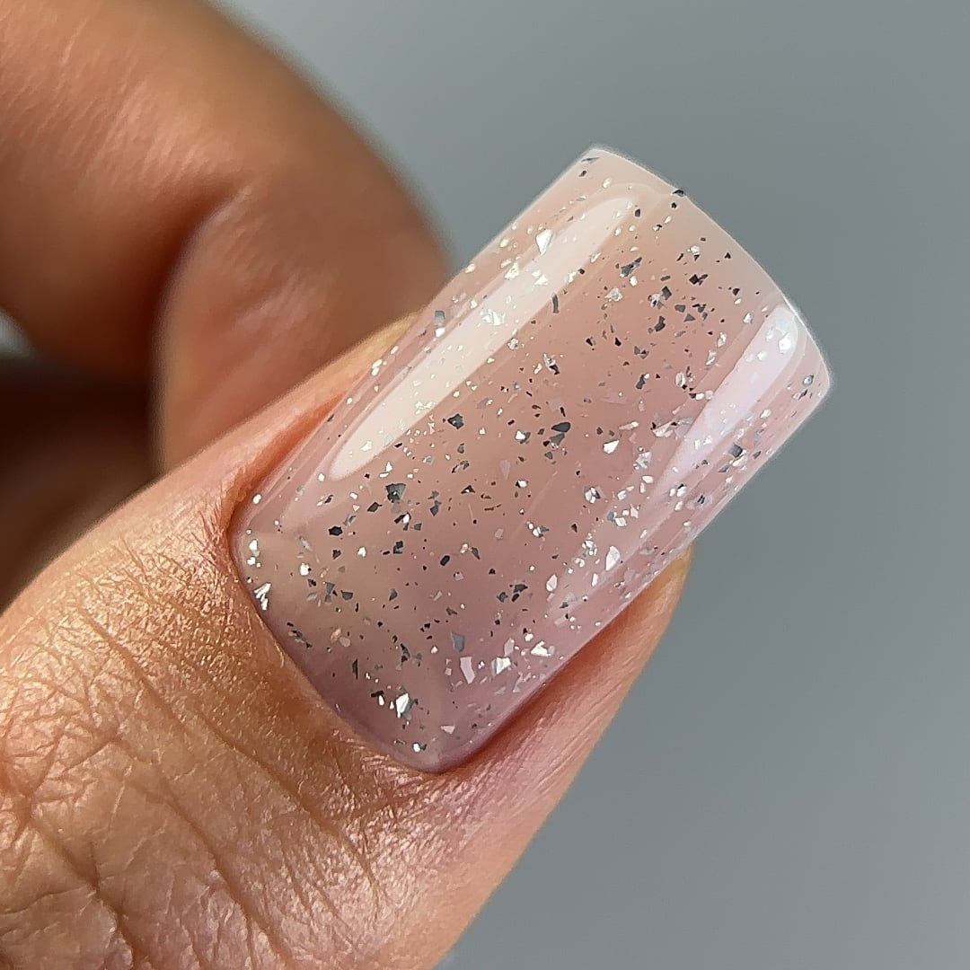 Smooth Glossy Muted Mauve-Pink Almonds Smooth Glossy Muted Mauve-Pink Almonds — Winter Gel Nails