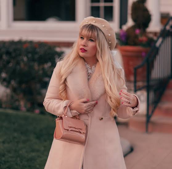 Pale Pink Coat with Faux Fur Collar and Pearl Beret Pale Pink Coat with Faux Fur Collar and Pearl Beret — Neutral Winter Outfits