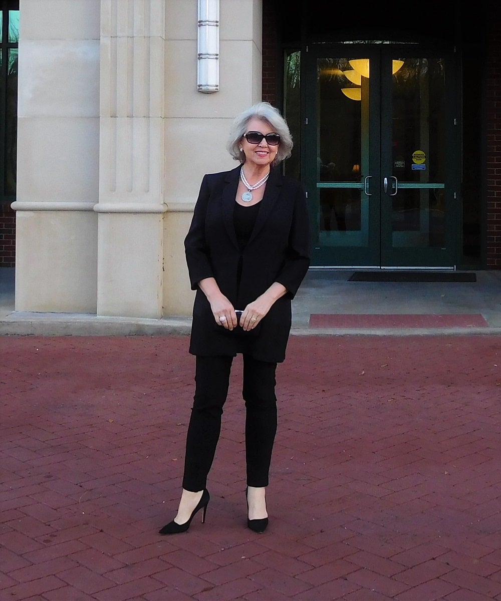 Monochromatic Black Ensemble with Pearl Necklace for Semi-Formal Evenings Monochromatic Black Ensemble with Pearl Necklace for Semi-Formal Evenings — Winter Outfits for Women Over 60
