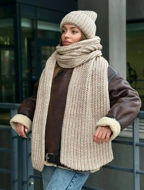 Brown Faux Fur Jacket with Chunky Knit Accessories Brown Faux Fur Jacket with Chunky Knit Accessories — Winter Outfits for Warm Weather