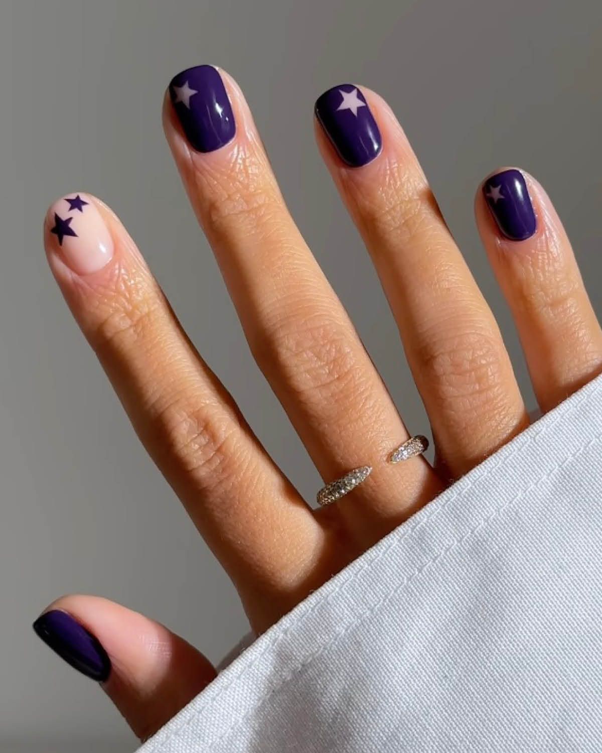 Deep Purple Star Decal Short Square Deep Purple Star Decal Short Square — Winter Purple Nails