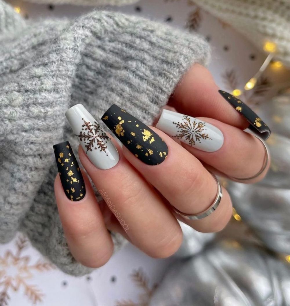 Matte Black Gold Foil Snowflake Coffin Matte Black Gold Foil Snowflake Coffin — Winter Black Nails