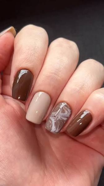 Glossy Brown and Beige Marble Nails Glossy Brown and Beige Marble Nails — brown nail designs