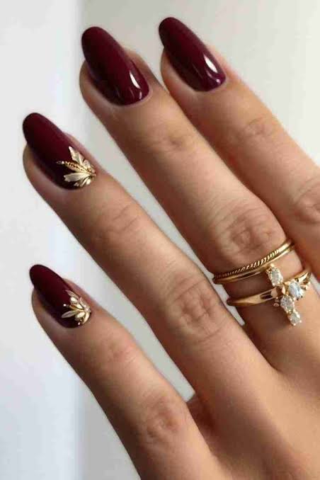 Burgundy Gold Leaf Oval Burgundy Gold Leaf Oval — Dark Winter Nails